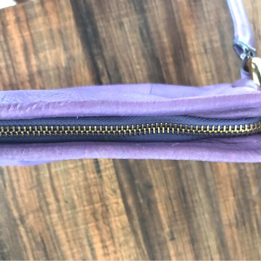 B. Makowsky Purple Gold Chunky Hardware Leather Crossbody - Picture 15 of 16